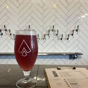 Ile Sauvage Brewing - Breweries Near Me - Victoria, British Columbia