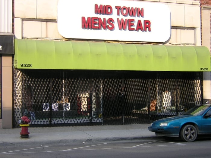 MID TOWN MENS WEAR CLOSED Men's Clothing 9528 Joseph Campau St