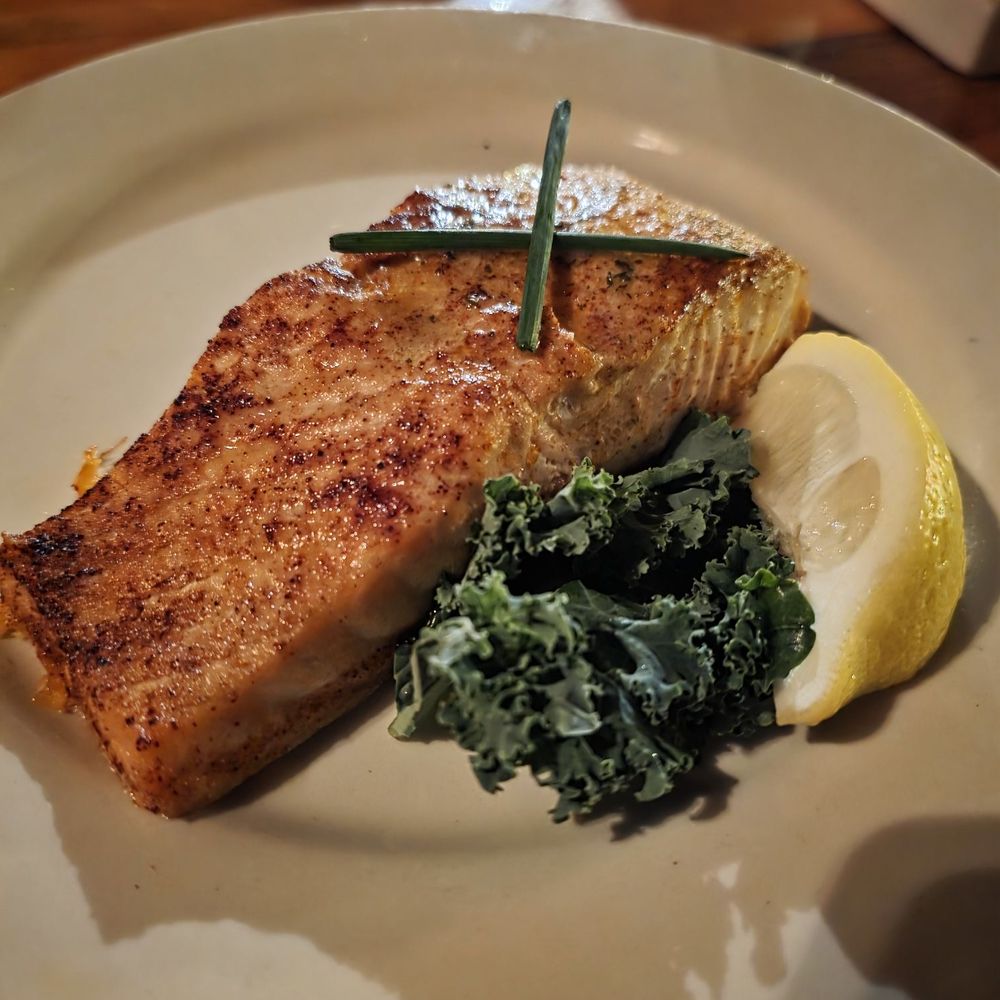 Ishnala - Salmon - Steakhouses Near Me - Wisconsin Dells, Wisconsin Ishnala - Salmon - Steakhouses Near Me - Wisconsin Dells, Wisconsin