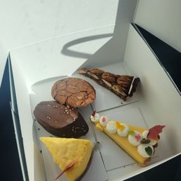 Brownie, cookie, chocolate bourbon pie, lemon pistachio tart, Ricotta cake Brownie, cookie, chocolate bourbon pie, lemon pistachio tart, Ricotta cake