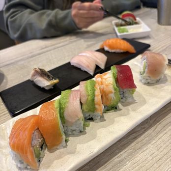 Bengee Sushi - Sushi Bars Near Me - Ontario, California