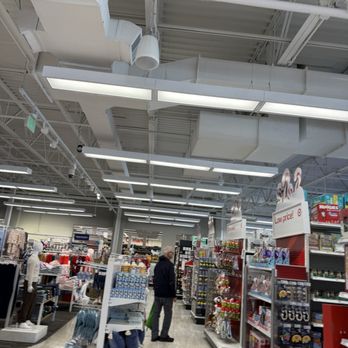 Rising Anger Over ICE Raids Near Minnesota Schools