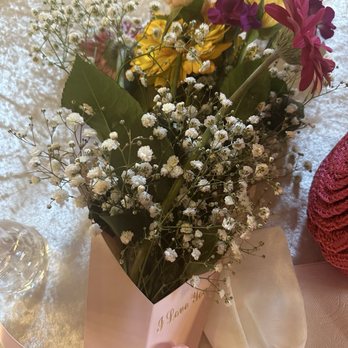 Gilded Lily Venue - Flower bouquet that guests could make and take home with them - Venues & Event Spaces Near Me - Irondale, Alabama