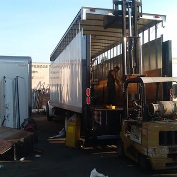 Complete Truck Body Repair - Commercial Truck Repair Near Me - Compton, California Complete Truck Body Repair - Commercial Truck Repair Near Me - Compton, California