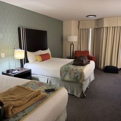 Coast Kamloops Hotel & Conference Centre - Beds