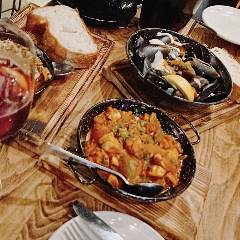 Castilla Restaurant and Tapas Bar - Spanish Near Me - Bellevue, Washington