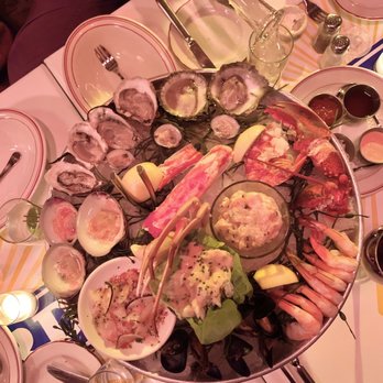 Le Diplomate - Brasseries Near Me - Washington, DC, District of Columbia