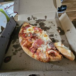 Siano's Pizzeria & Restaurant - Good  pizza