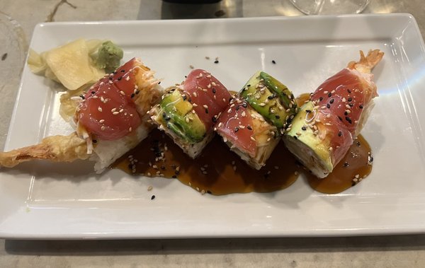 Rock-n-Saké Bar & Sushi by null