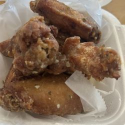 6 garlic parm wings