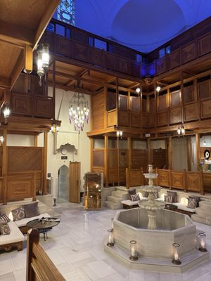 Hurrem Sultan Hammam by null