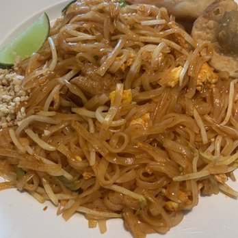 Chaba Thai Kitchen - Chicken Pad Thai - Thai Near Me - San Diego, California