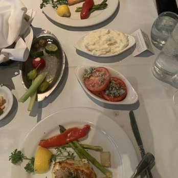 Dal Rae Restaurant - Steakhouses Near Me - Pico Rivera, California