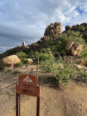 Pinnacle Peak by null