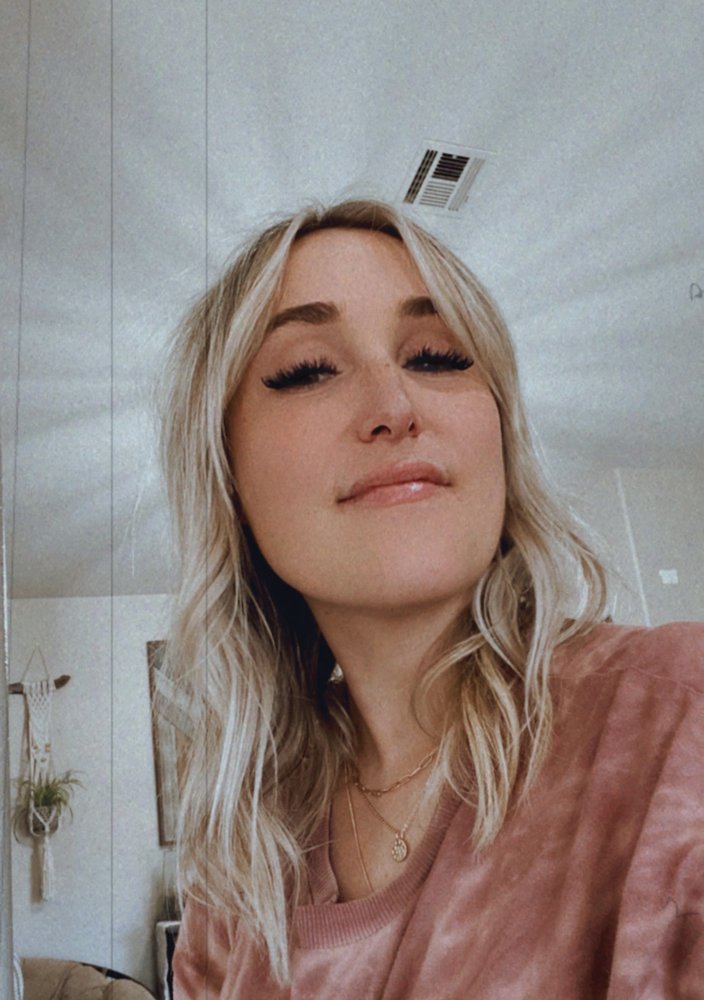 Beauty Confessions Logo