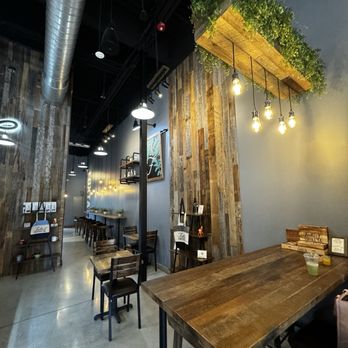 Foxtail Coffee Pompano Beach - Inside - Coffee Roasteries Near Me - Pompano Beach, Florida Foxtail Coffee Pompano Beach - Inside - Coffee Roasteries Near Me - Pompano Beach, Florida