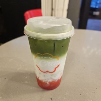 Le Creme - Strawberry Matcha - Desserts Near Me - San Jose, California