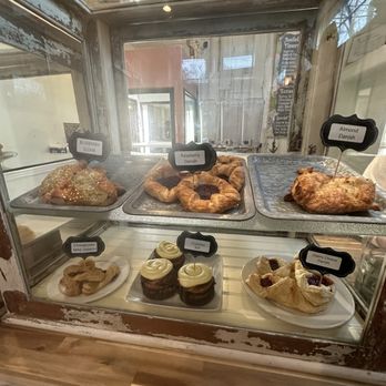Das Kaffee Haus - Coffee & Tea Near Me - Blue Ridge, Georgia Das Kaffee Haus - Coffee & Tea Near Me - Blue Ridge, Georgia