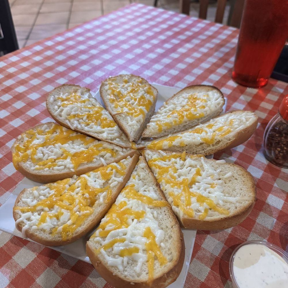 Brick Oven Pizza - Garlic bread - Pizza Near Me - Kalaheo, Hawaii Brick Oven Pizza - Garlic bread - Pizza Near Me - Kalaheo, Hawaii
