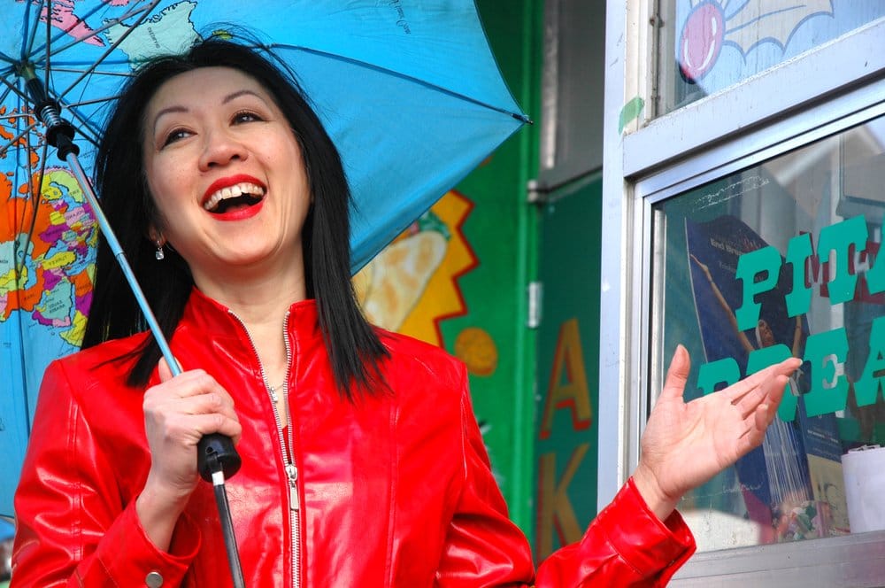 A Taste of the World-Neighbourhood Bicycle Tours & W