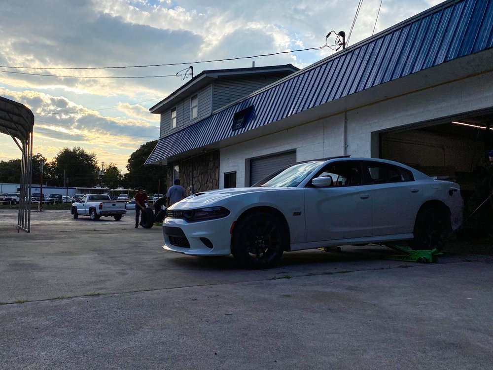 TONY’S WHEELS & TIRES Updated September 2024 700 N Glenwood Ave