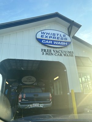 WHISTLE EXPRESS CAR WASH - Updated April 2025 - 427 Bridge Street