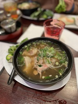Pho Viet Anh by null