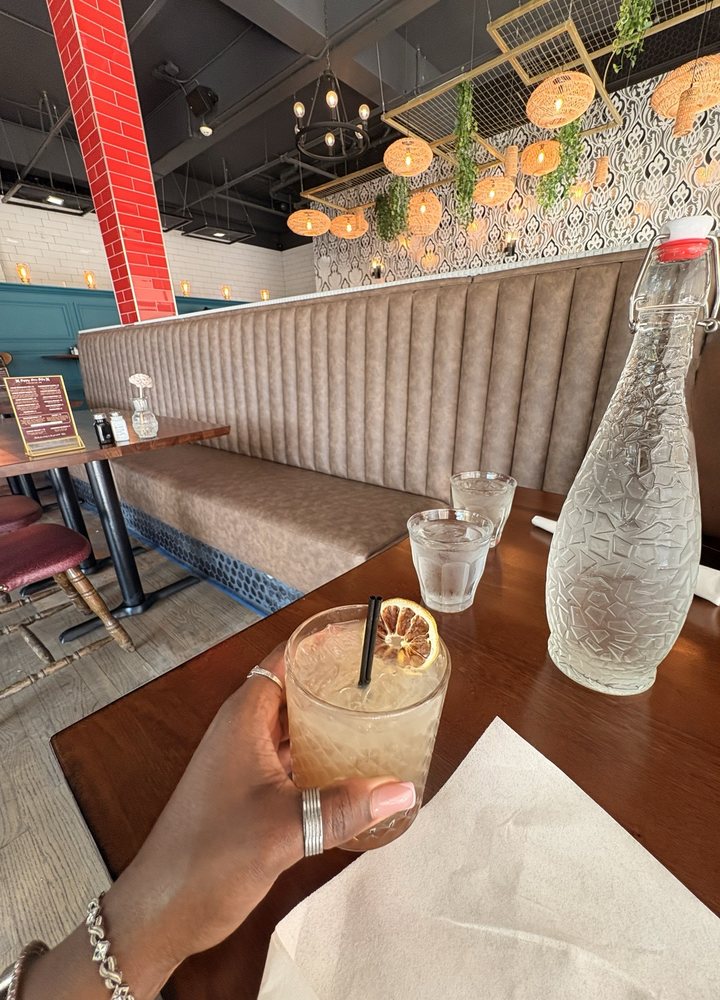 Social spots from Midtown Social