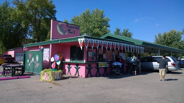 Peppermint Twist Drive In by null