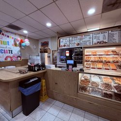 Sesame Donuts - Inside