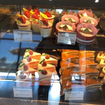 85°C Bakery Cafe-Balboa Mesa - Coffee & Tea Near Me - San Diego, California
