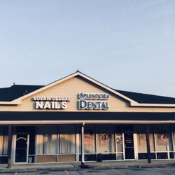 Splendora Dental - Outside Office