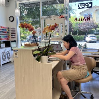 Corner Nails And Spa - Lisa - Nail Salons Near Me - Folsom, California