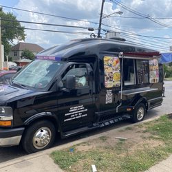 The Dominican Food Truck - Dominican Food Truck that serves good old Dominican frituras, sandwiches, chimis and picaderas.
