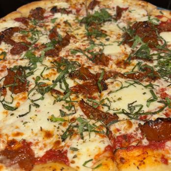 AWSOM Wings Pizza & Burgers - 16" Margherita - Chicken Wings Near Me - Montebello, California
