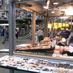 Steingrotte im Hbf