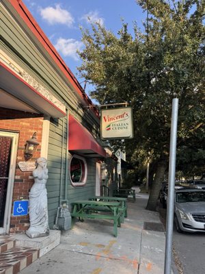 Vincent's Italian Cuisine by null