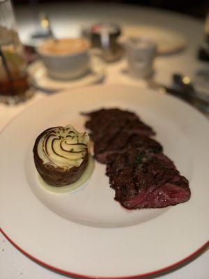 The Lambs Club by null