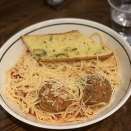 Spaghetti marinara Spaghetti marinara