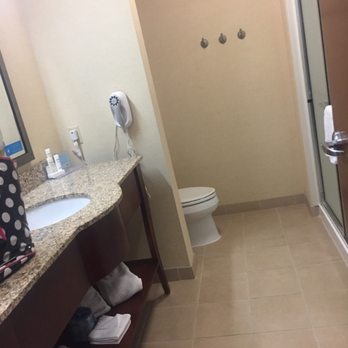 Homewood Suites by Hilton Lancaster - Bathroom - Hotels Near Me - Lancaster, California