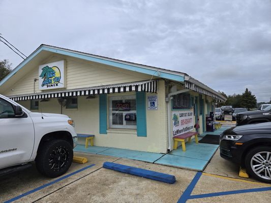 Liz's Where Y'at Diner by null