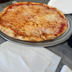 Pizza Town - Medium cheese picture
