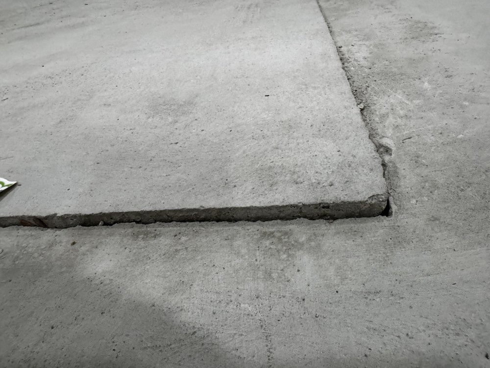 Slide of D & D Constuction