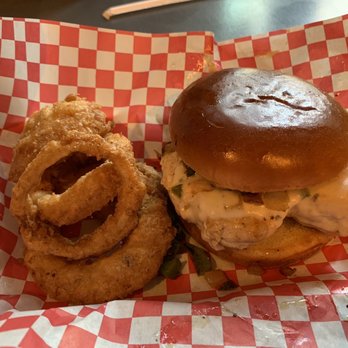 Pudders - Cajun chicken sandwich and onion rings - Fast Food Near Me - Shelbyville, Indiana Pudders - Cajun chicken sandwich and onion rings - Fast Food Near Me - Shelbyville, Indiana