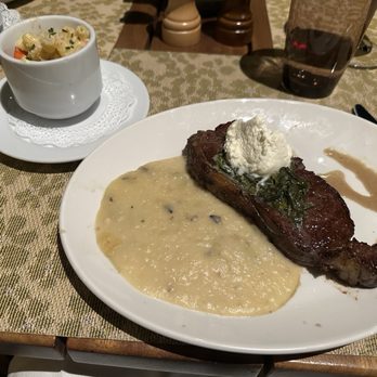 The Grill At Torrey Pines - Christmas Day dinner 2025 (those are NOT mashed potatoes! creamed spinach is a topper? And a scoop of lobster mac??) - New American Near Me - La Jolla, California The Grill At Torrey Pines - Christmas Day dinner 2025 (those are NOT mashed potatoes! creamed spinach is a topper? And a scoop of lobster mac??) - New American Near Me - La Jolla, California