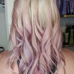 Salon D'Shayn