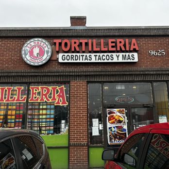 La Nueva Fresh & Hot - Outside - Mexican Near Me - Dallas, Texas La Nueva Fresh & Hot - Outside - Mexican Near Me - Dallas, Texas