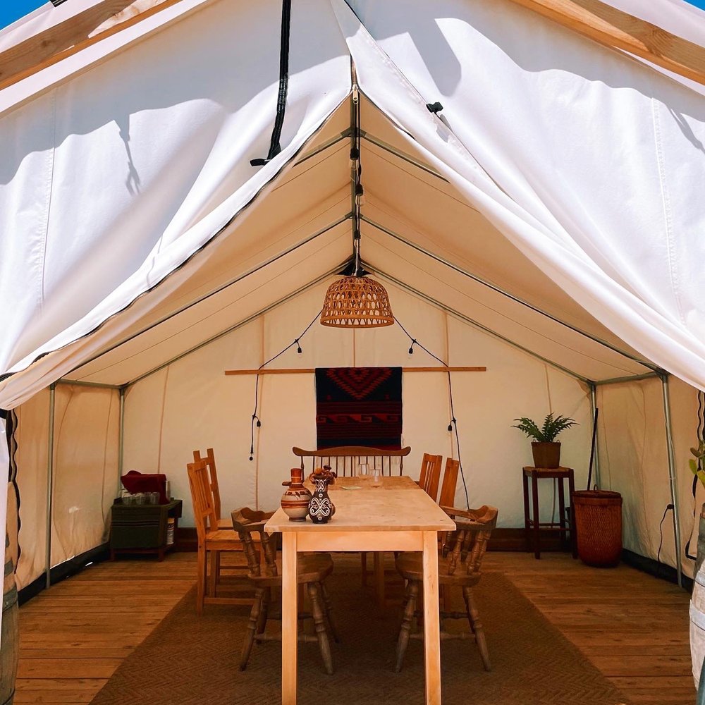Alumbra Cellars - tasting tent - Wineries Near Me - Dayton, Oregon