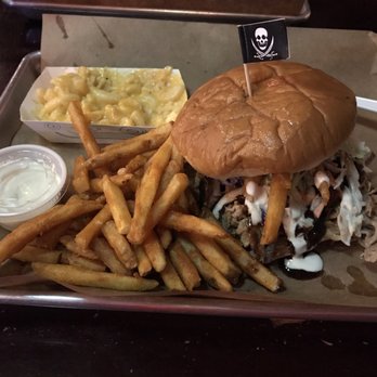 Big Hoffas - Buccaneer with fries, mac and cheese and a side of ranch! Two thumbs up! - Barbeque Near Me - Westfield, Indiana