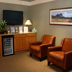 Rathburn Dental - Waiting area in Dr. Rathburn's office.